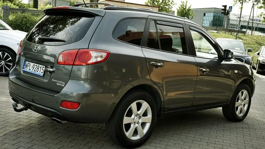 HYUNDAI Santa Fe -