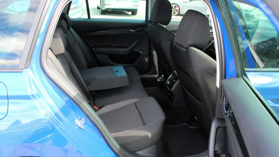 SKODA Octavia -