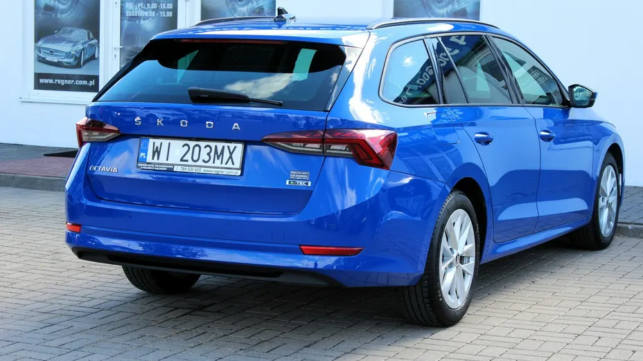 SKODA Octavia -