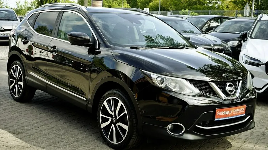 NISSAN Qashqai -
