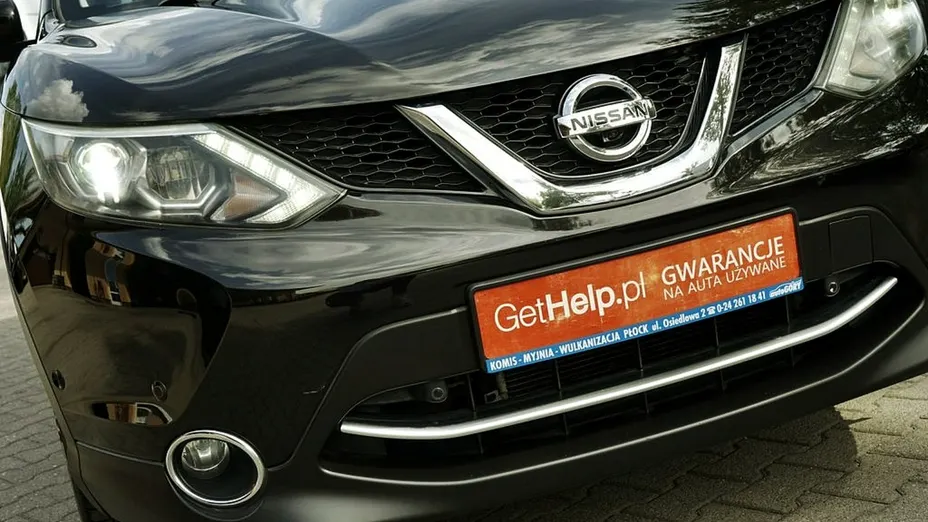 NISSAN Qashqai -
