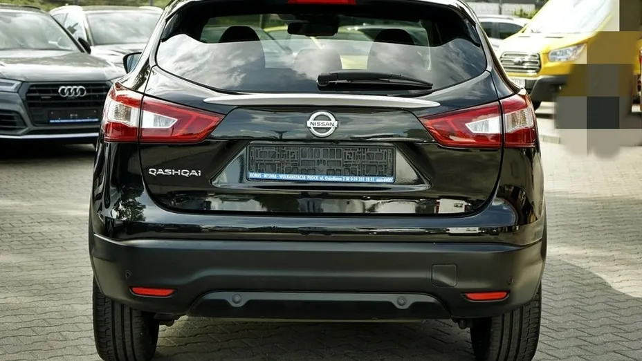 NISSAN Qashqai -