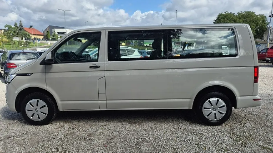 VOLKSWAGEN Transporter -