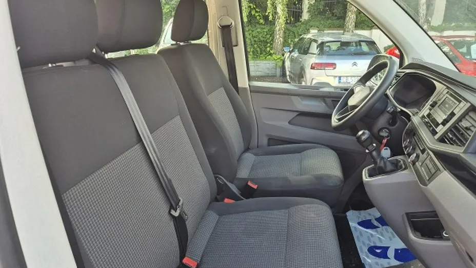 VOLKSWAGEN Transporter -
