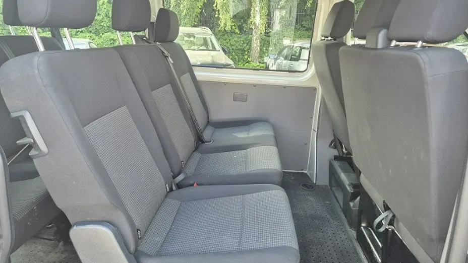 VOLKSWAGEN Transporter -