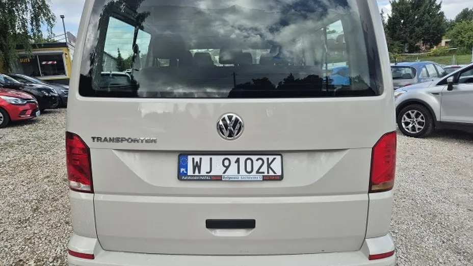 VOLKSWAGEN Transporter -