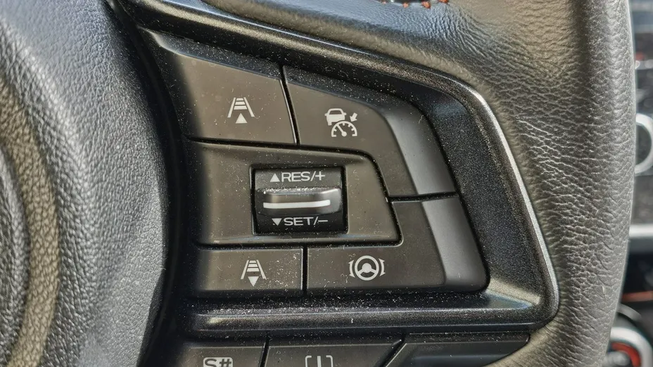 SUBARU Forester -