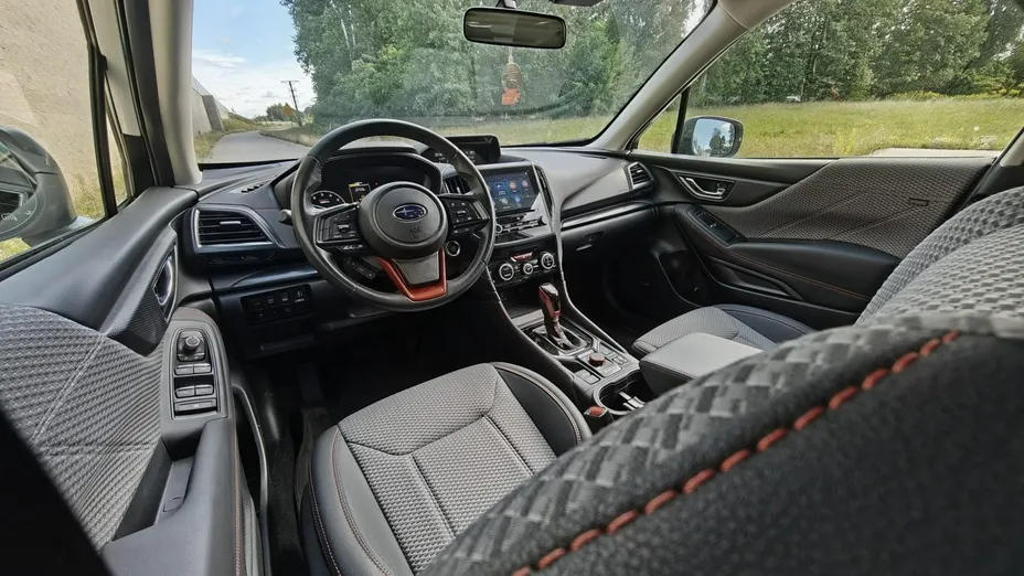 SUBARU Forester -
