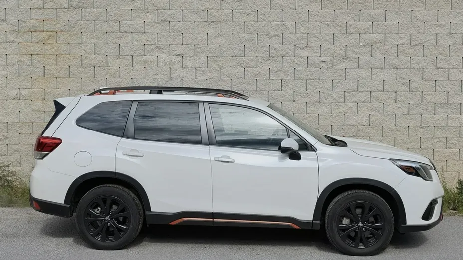 SUBARU Forester -