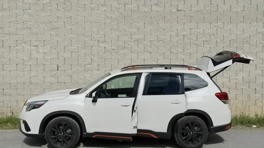 SUBARU Forester -