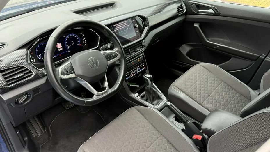 VOLKSWAGEN T-Cross -