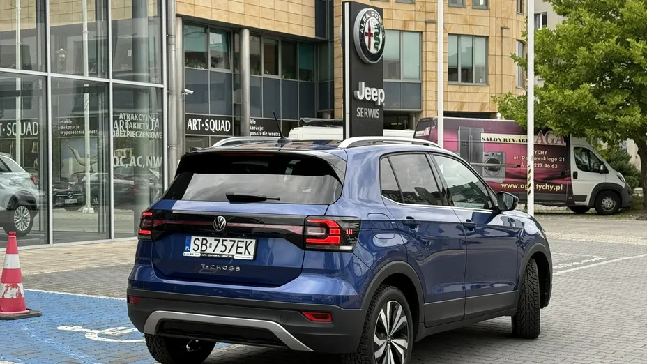 VOLKSWAGEN T-Cross -