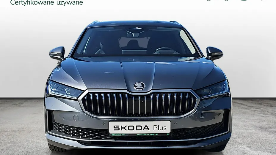 SKODA Superb -