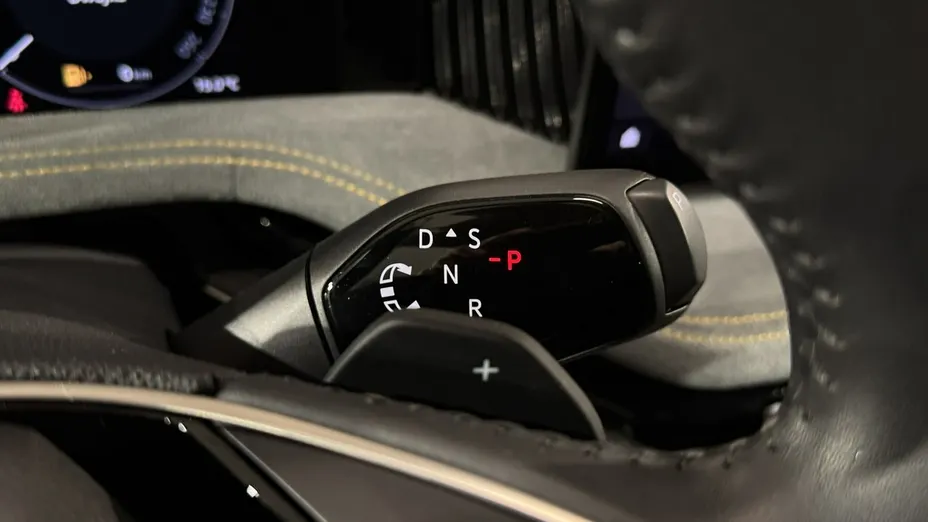 SKODA Superb -