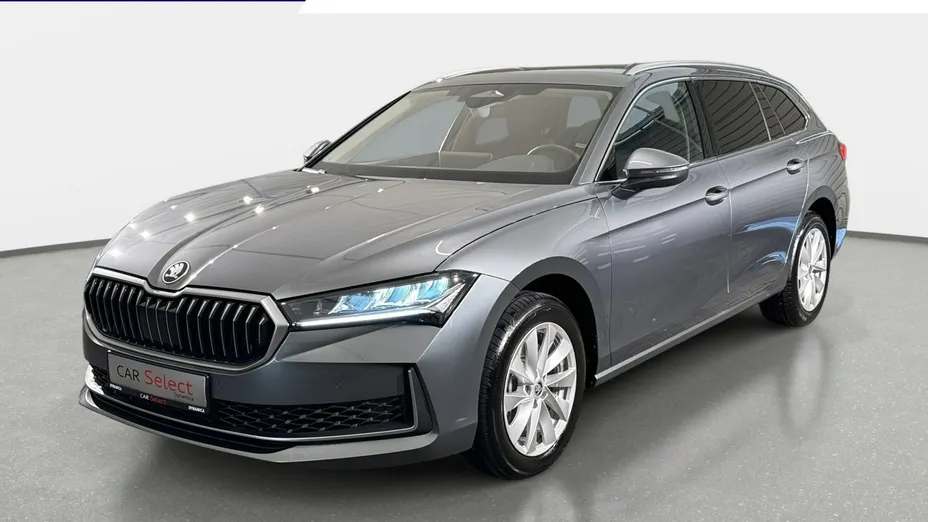 SKODA Superb -