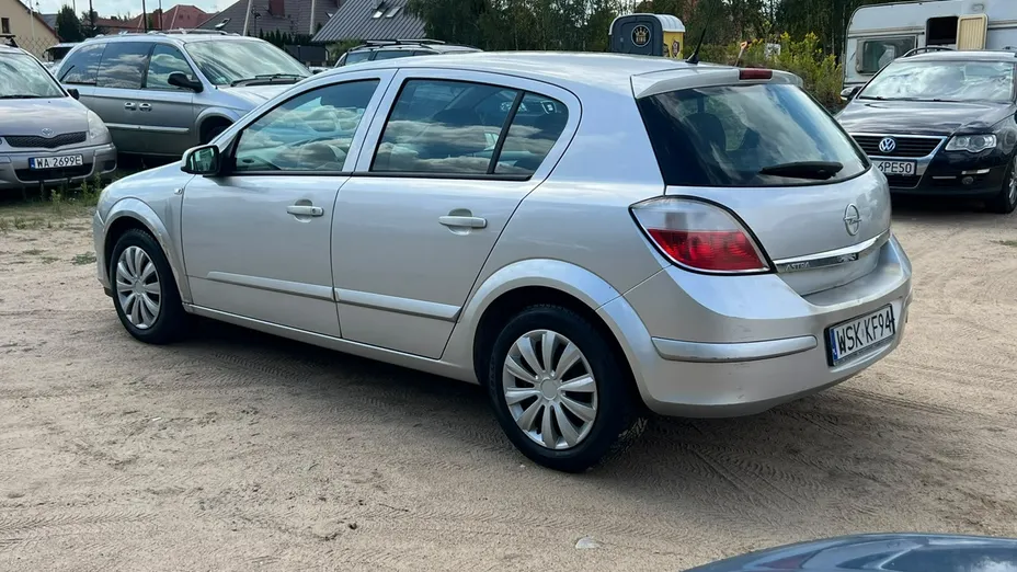 OPEL Astra -