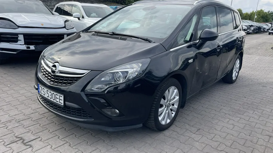OPEL Zafira -