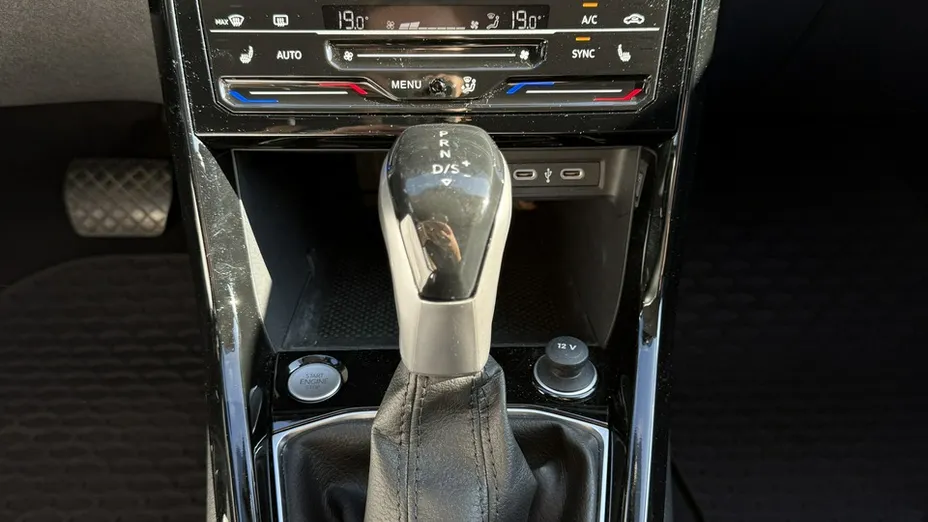 VOLKSWAGEN T-Cross -
