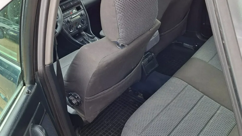 AUDI A6 -