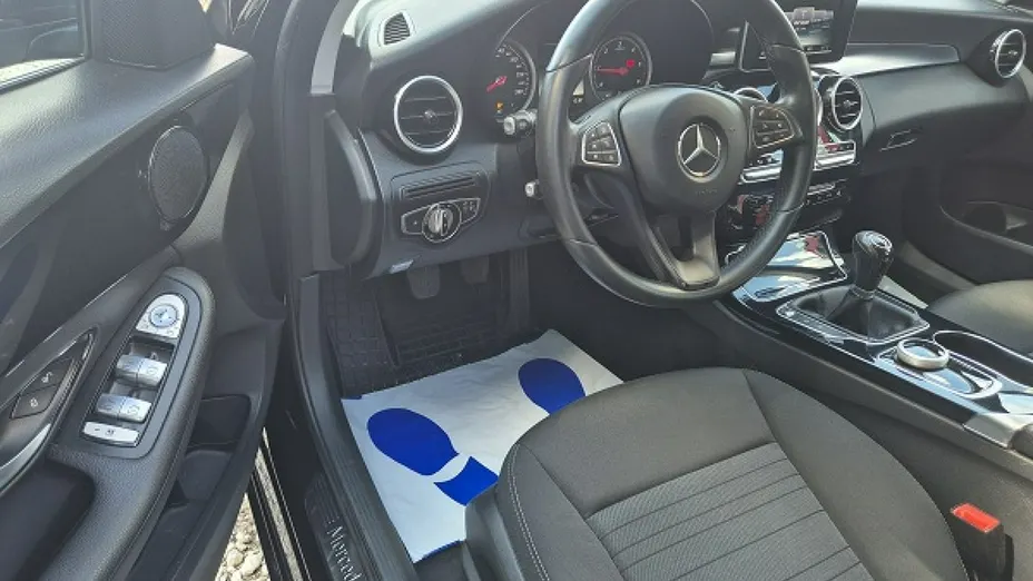 MERCEDES-BENZ C Klasa -