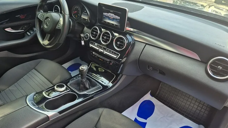 MERCEDES-BENZ C Klasa -