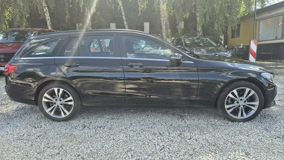 MERCEDES-BENZ C Klasa -