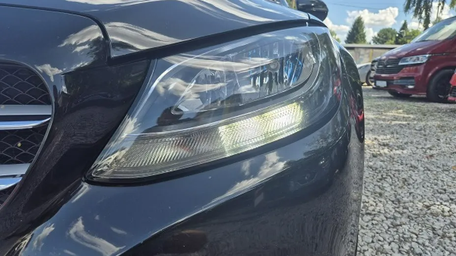 MERCEDES-BENZ C Klasa -