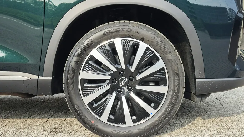 CHERY Tiggo 8 -