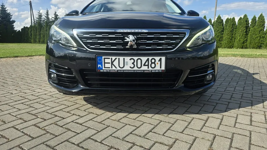 PEUGEOT 308 -
