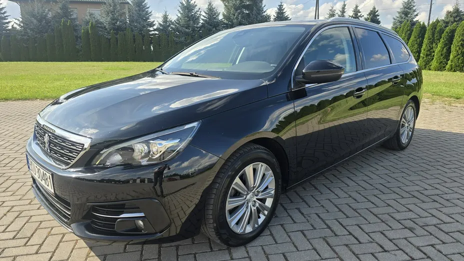 PEUGEOT 308 -