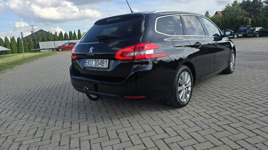 PEUGEOT 308 -