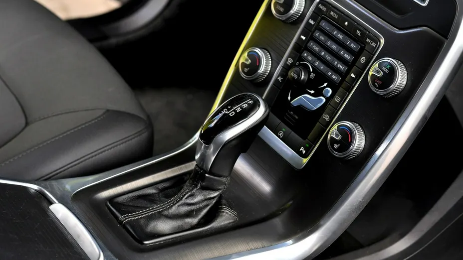 VOLVO V70 -