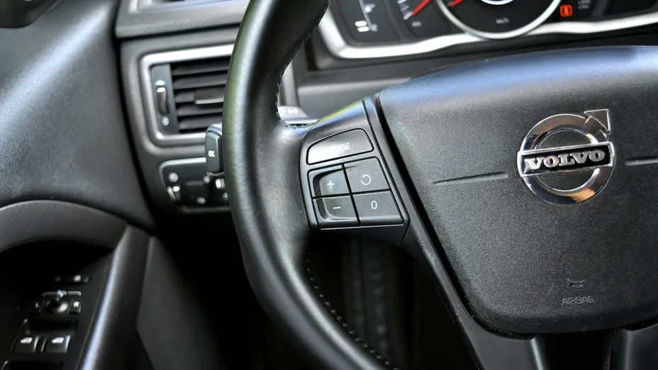 VOLVO V70 -