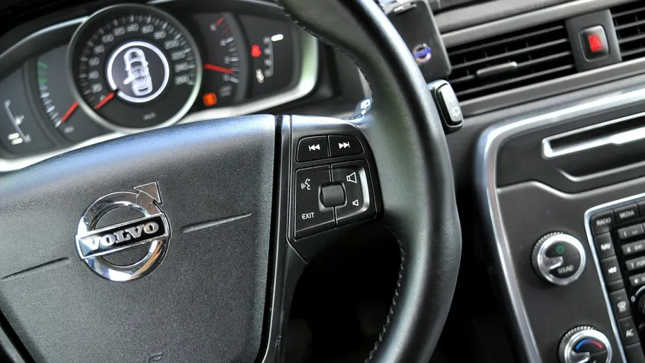 VOLVO V70 -