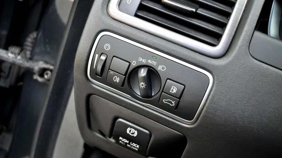 VOLVO V70 -