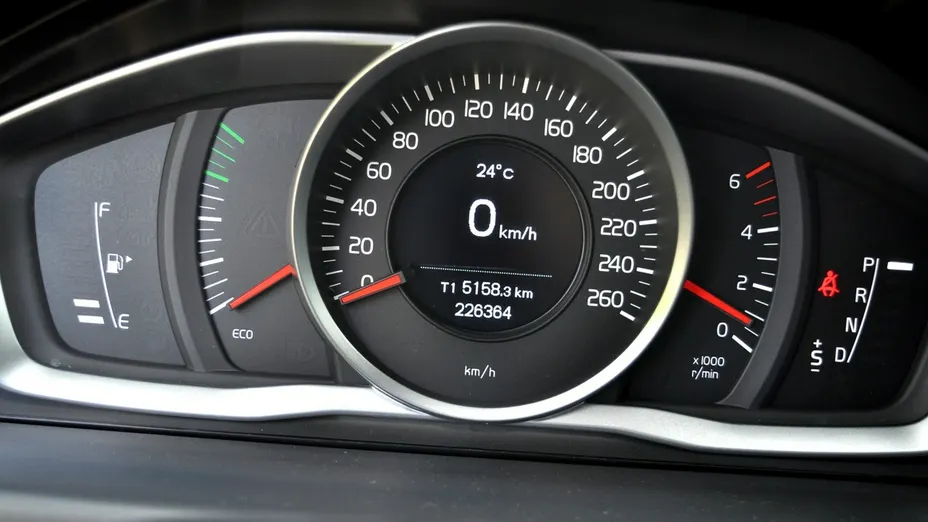 VOLVO V70 -