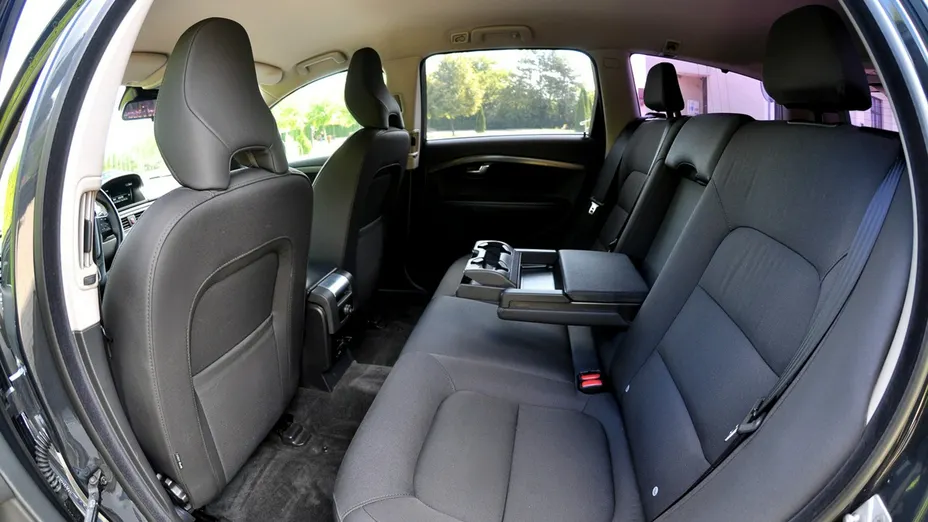 VOLVO V70 -