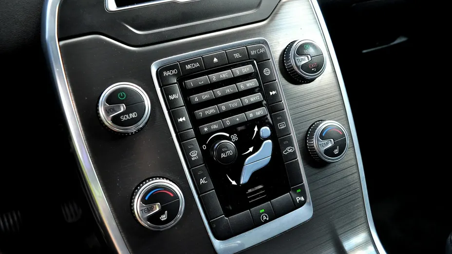 VOLVO V70 -