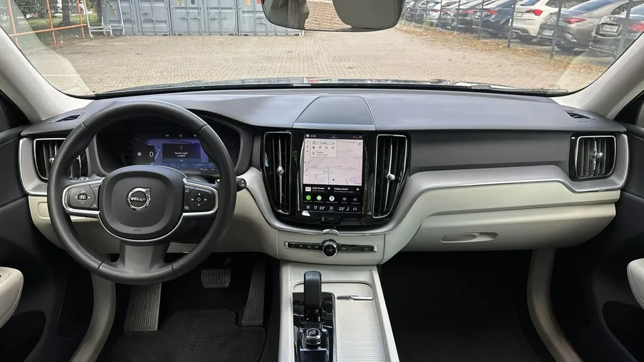 VOLVO XC60 -