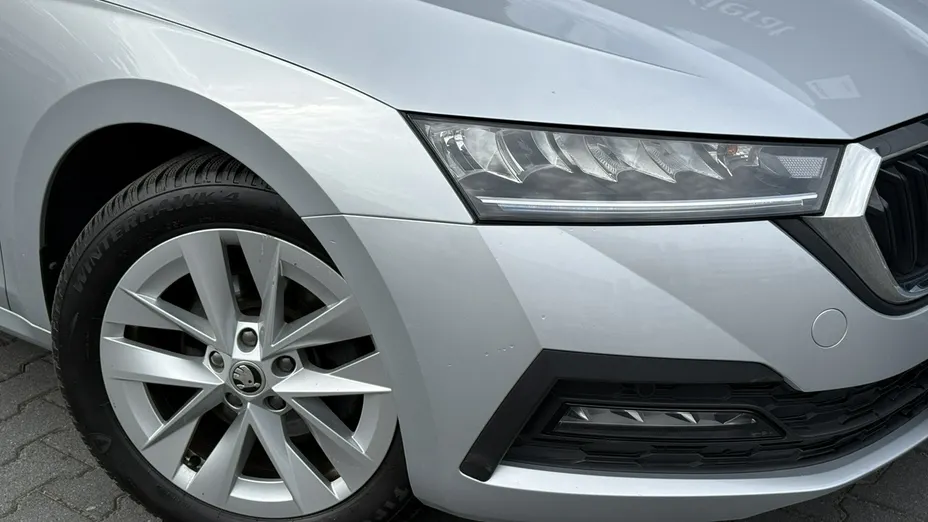 SKODA Octavia -
