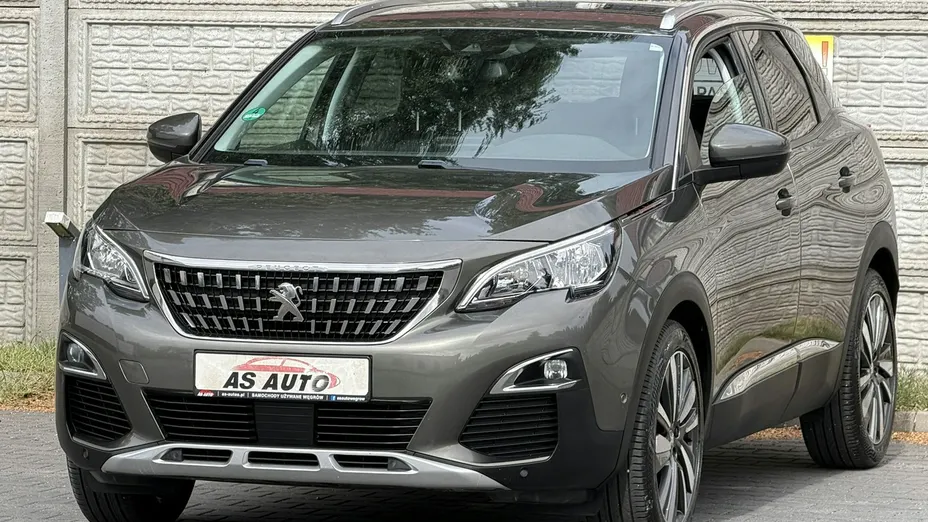 PEUGEOT 3008 -