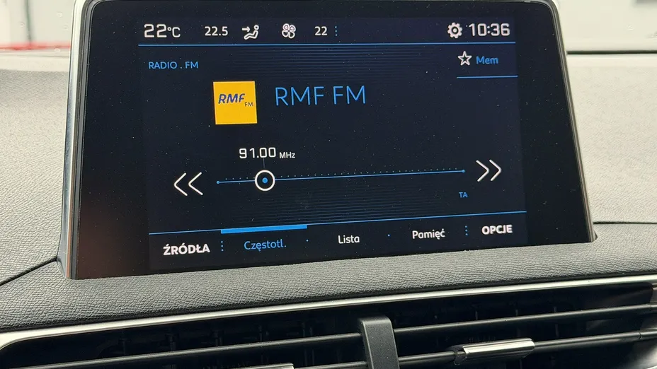 PEUGEOT 3008 -