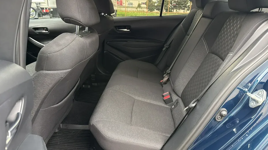 TOYOTA Corolla -