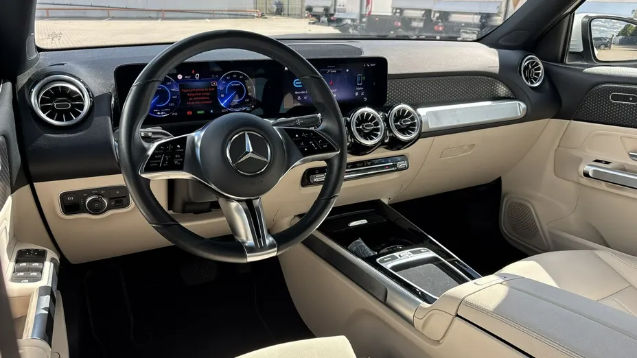 MERCEDES-BENZ EQB -