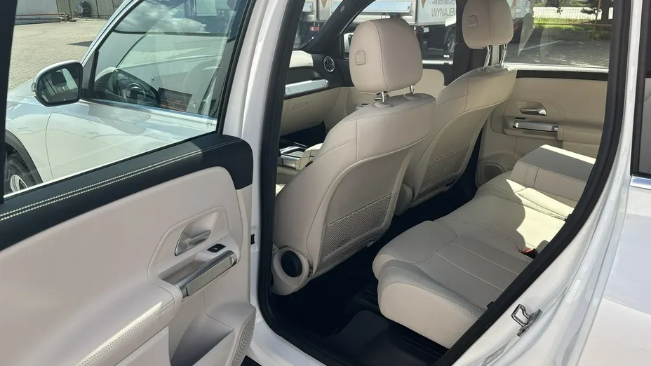 MERCEDES-BENZ EQB -