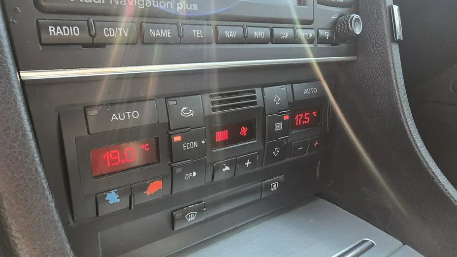 AUDI A4 Avant -