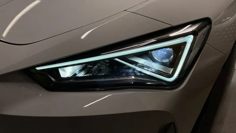 CUPRA Leon -