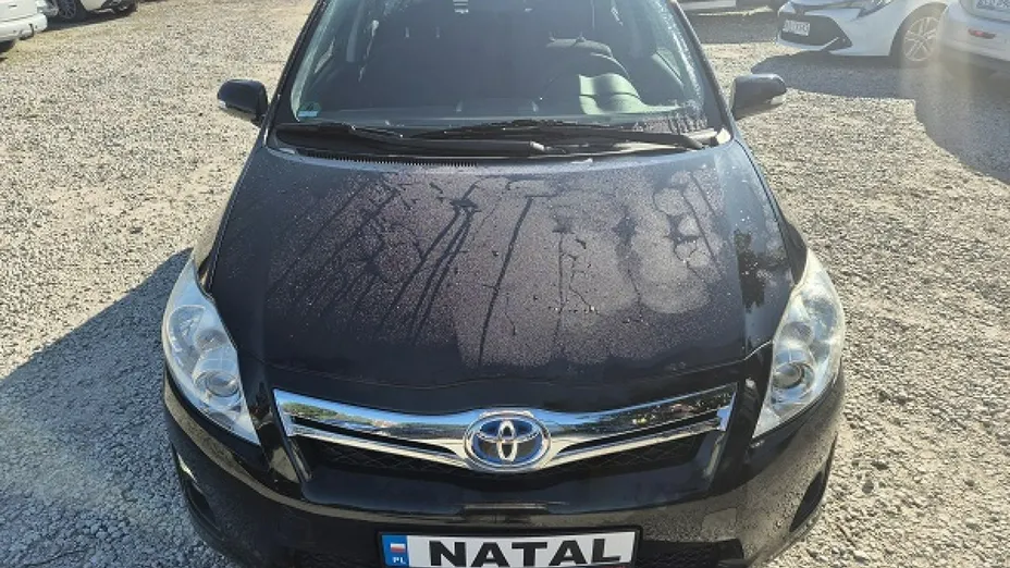 TOYOTA Auris -
