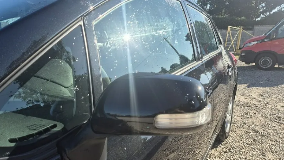 TOYOTA Auris -