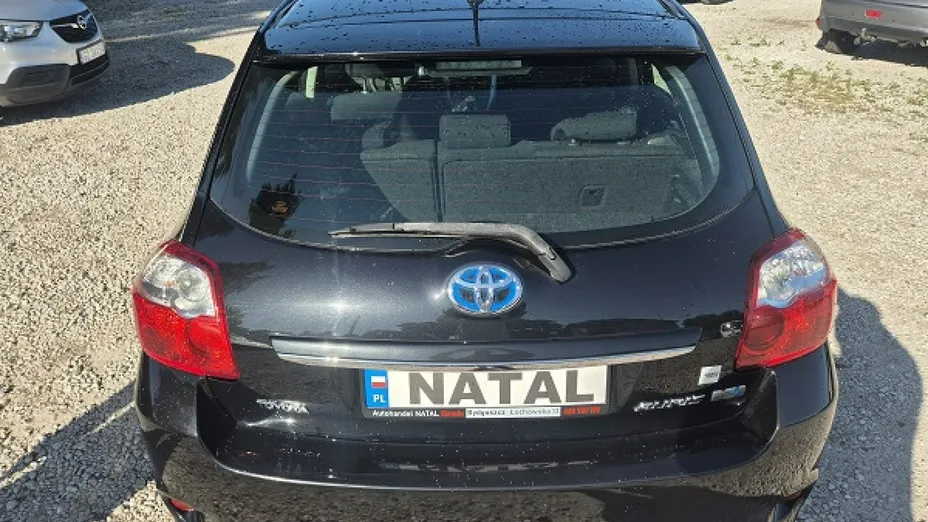 TOYOTA Auris -